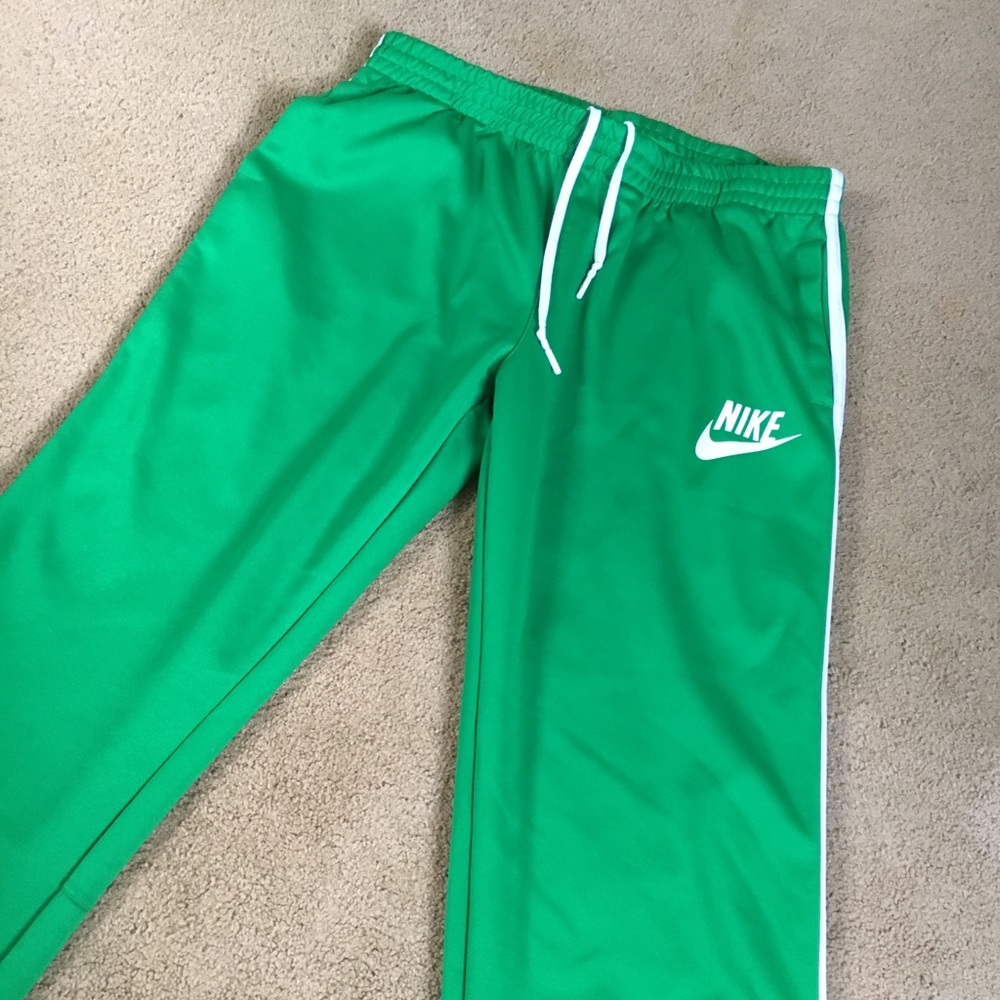Men’s Nike pants